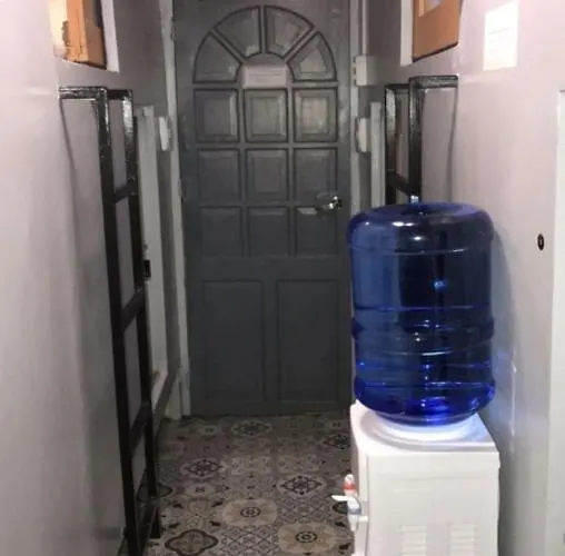 Budget Transient Capsule Makati Near Ayala And Buendia *
