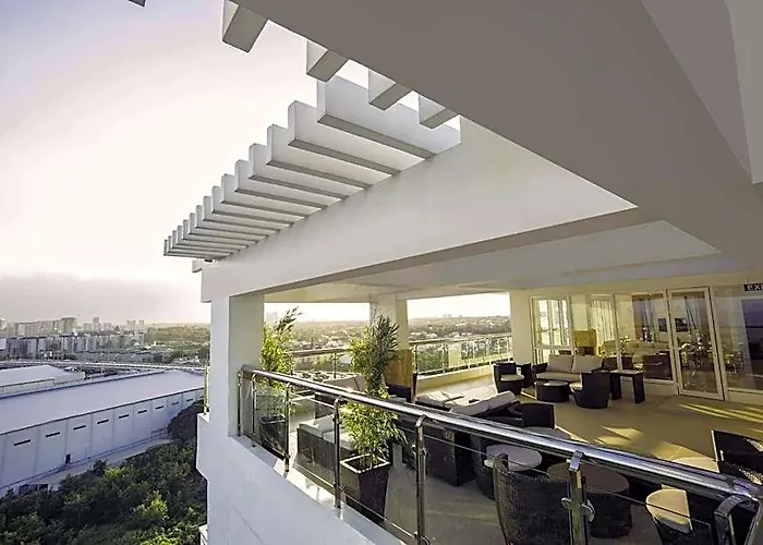 Apartment Budget Transient Capsule Makati Near Ayala And Buendia *