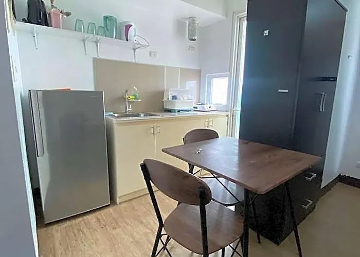 Apartment Budget Transient Capsule Makati Near Ayala And Buendia Manila